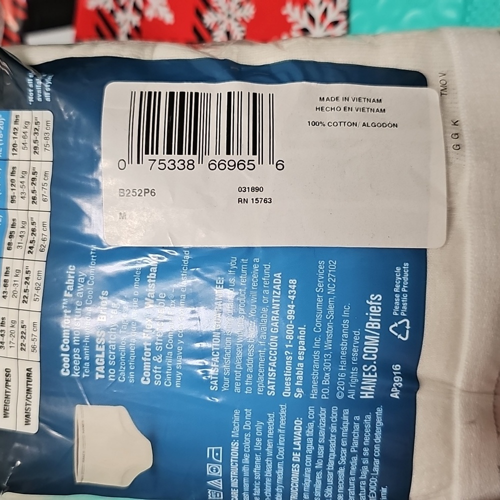 Nwt 6 Pairs Hanes Boys' Tagless Briefs - White - Picture 3 of 3